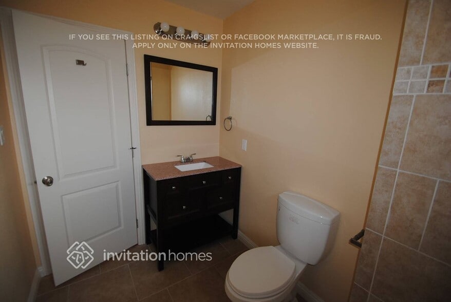 Building Photo - 1018 W G St