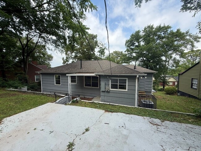 Building Photo - 2609 20th Place Ensley