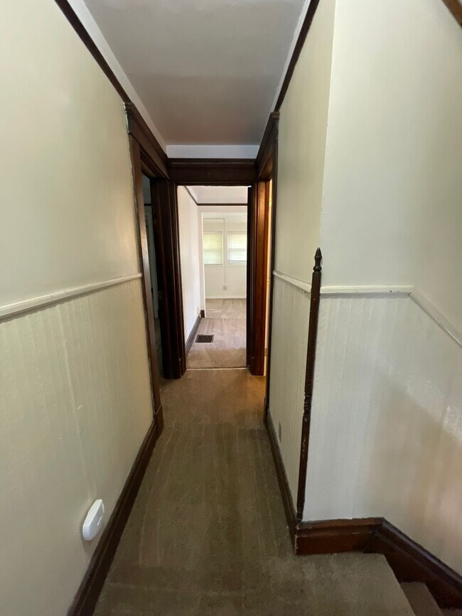 Building Photo - 410 E William St