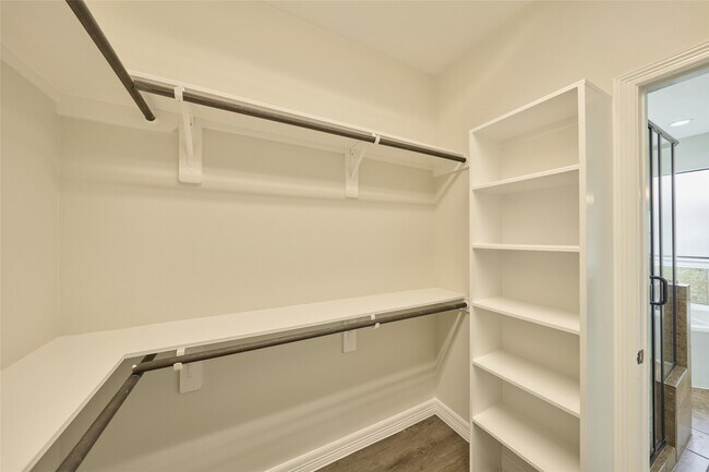 Building Photo - 630 Aulia Ln