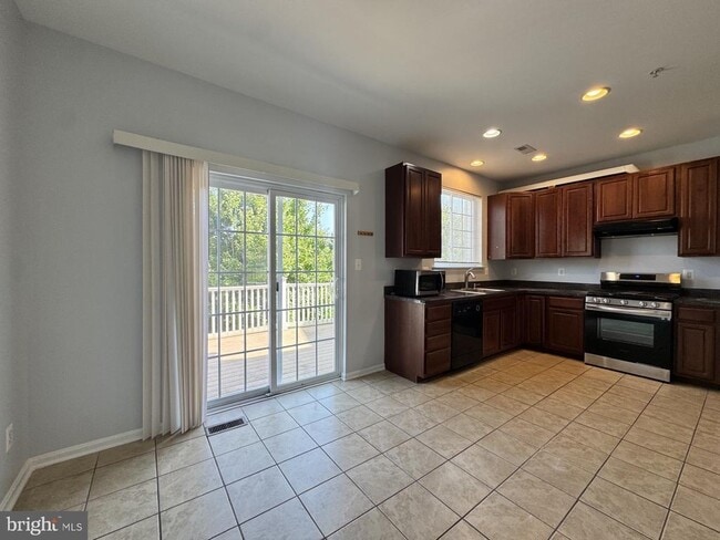 Building Photo - 636 Tantallon Ct
