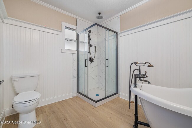 Building Photo - 405 Hawthorne Ct