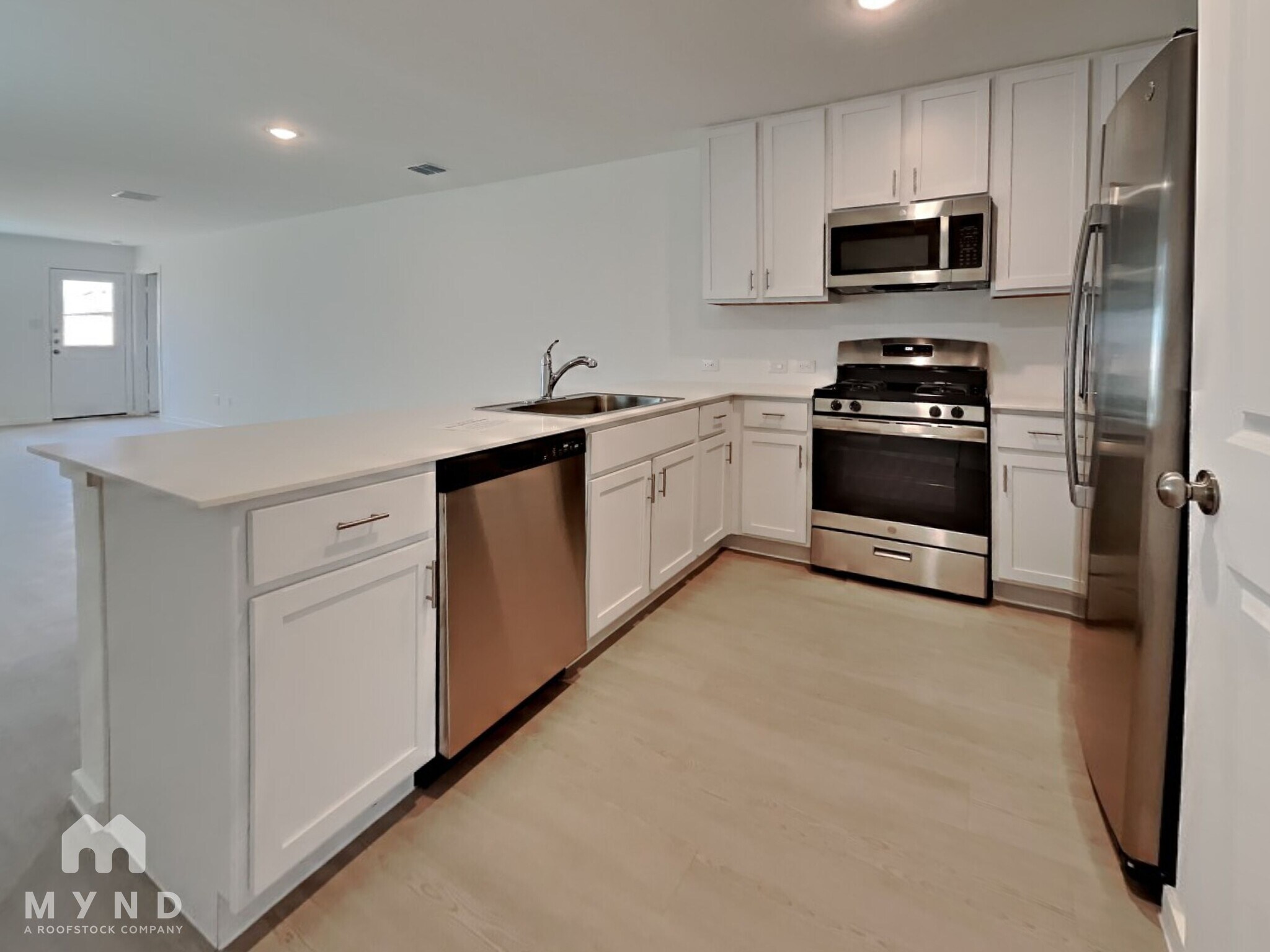 Building Photo - 415 Indian Blossom