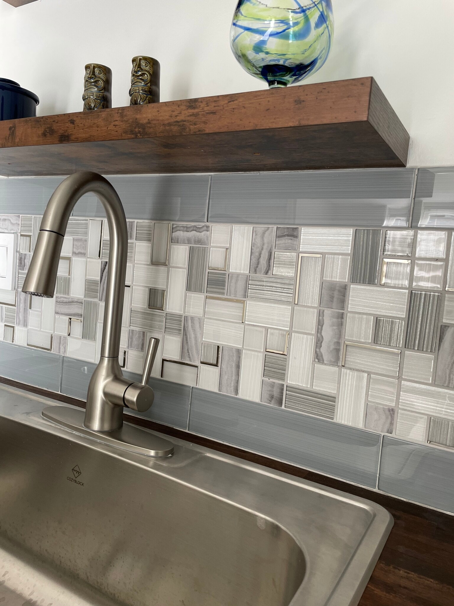 Building Photo - 5 Parkdale Dr