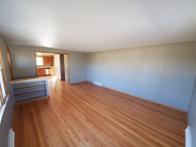 Building Photo - 3 bedroom Northside ranch