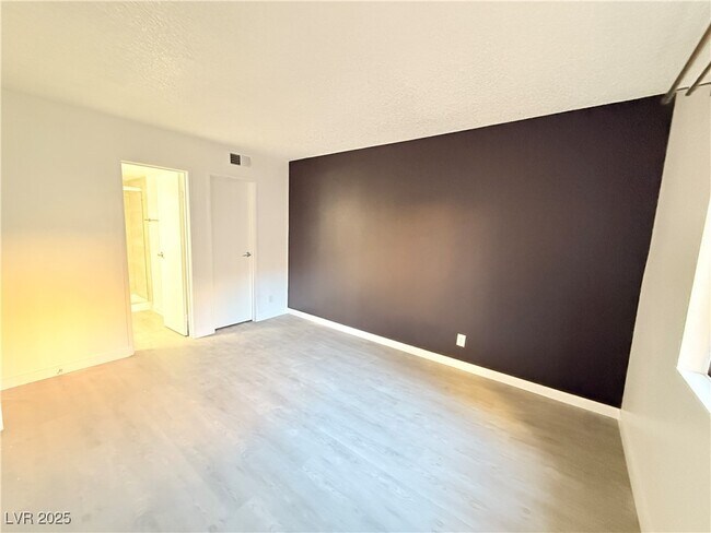 Building Photo - 601 Cabrillo Cir