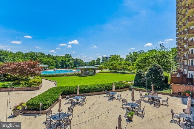 Building Photo - 5225 Pooks Hill Rd