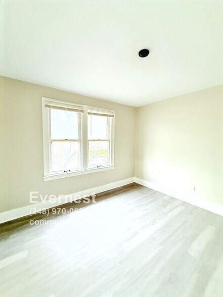 Building Photo - 5440 Milford St