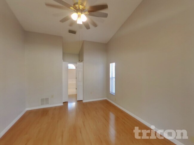 Building Photo - 14638 Coronado Dr