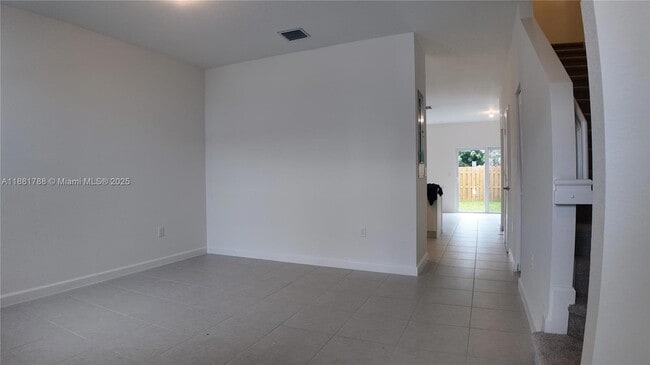 Building Photo - 35761 SW 178th Ct