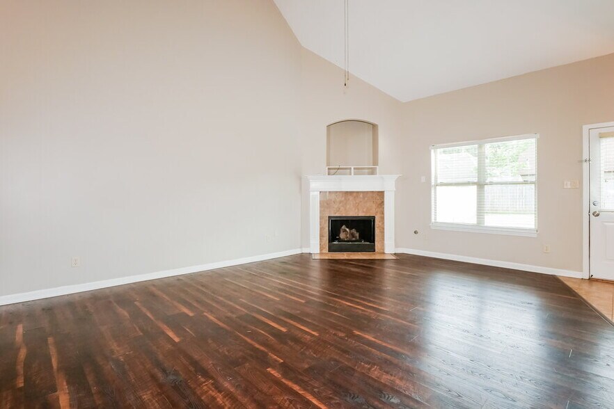 Building Photo - 445 Green Willow Cove
