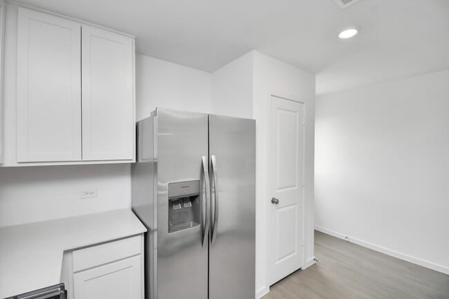 Building Photo - 21522 Cottonwood Mdws Trl