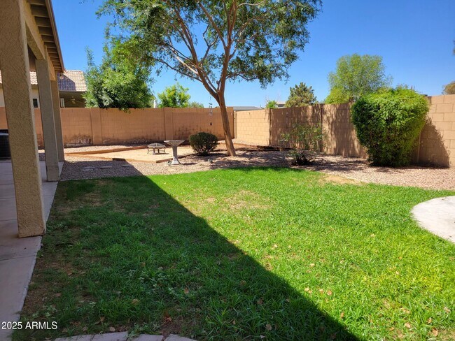 Building Photo - 1446 S Corrine Dr
