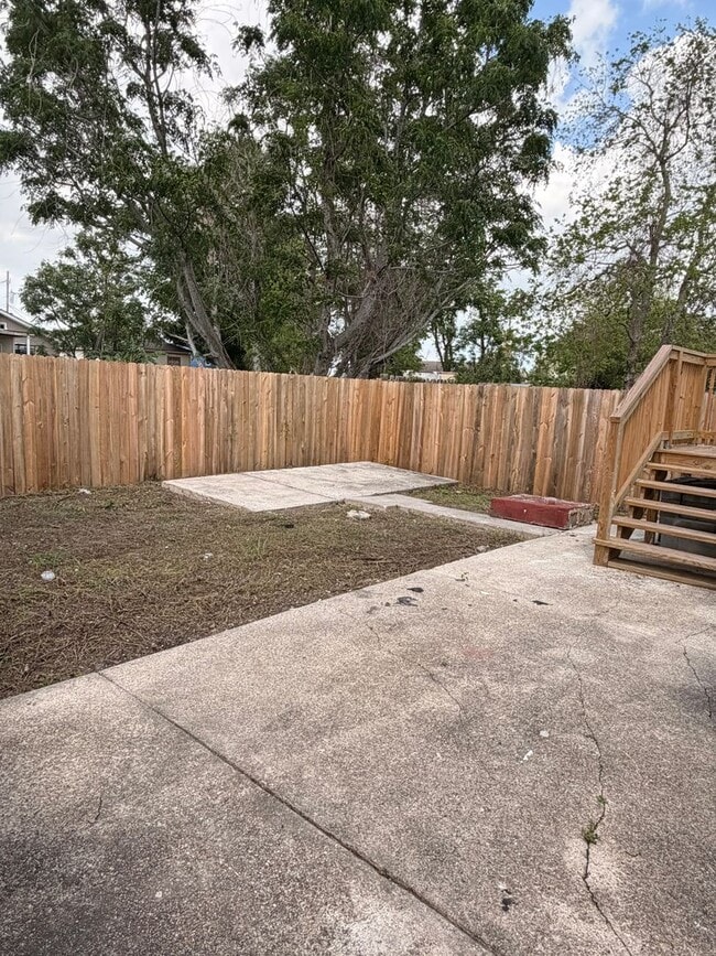 Building Photo - 4210 Alfred St