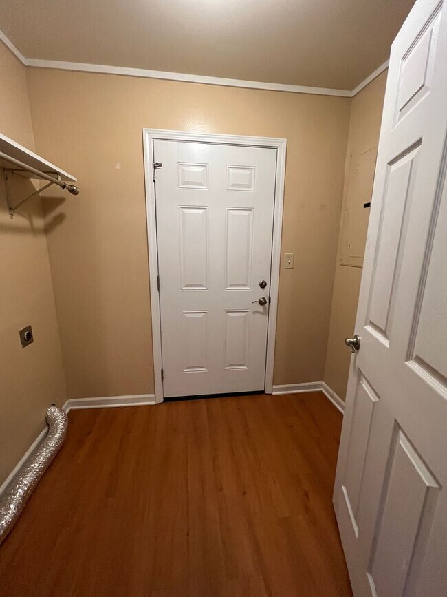 Building Photo - Location! Location! Location!