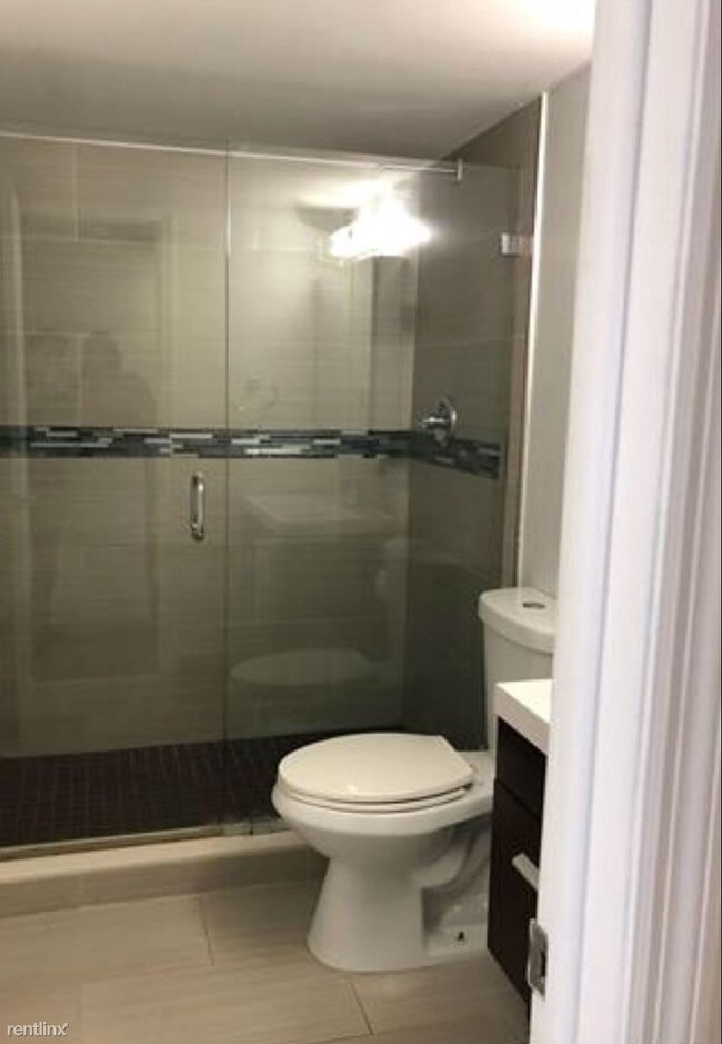 Building Photo - 2 br, 2 bath  - 8670 NW 6th Ln Apt 206