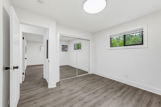 Building Photo - 2034 S 81st St