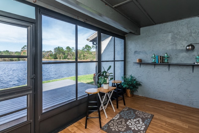 Building Photo - 210 Lemon Tree Ln