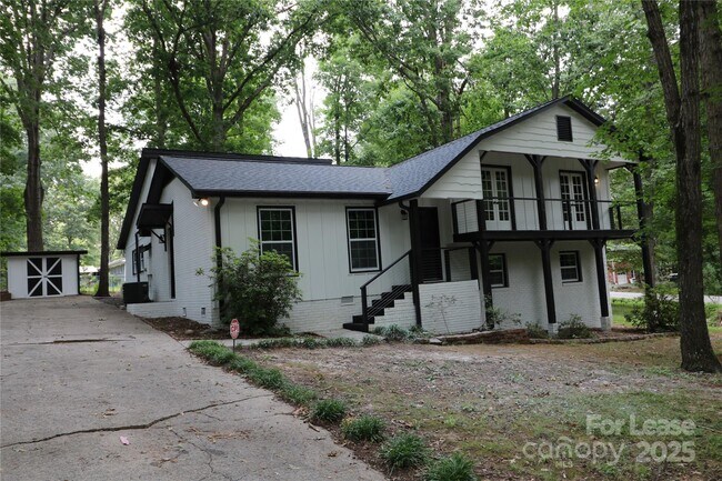 Primary Photo - 310 Chaney St