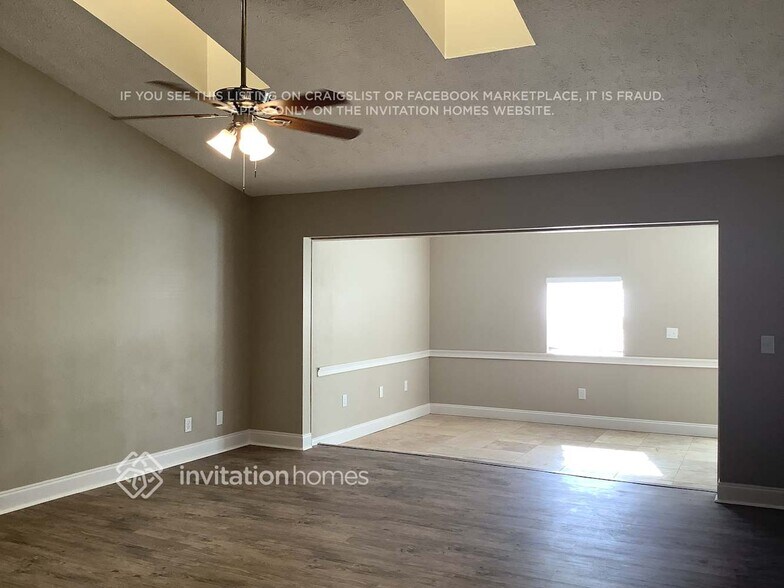 Building Photo - 4305 Elton Pl