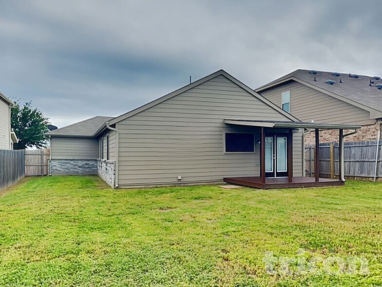 Building Photo - 3032 Wakecrest Dr