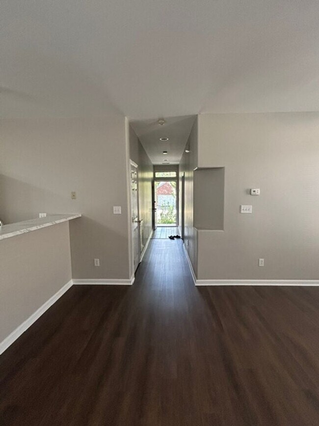 Building Photo - Beautiful Ranch home in Masterson Station                260615