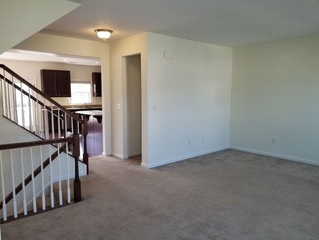 Building Photo - Large, Luxury, Garage Townhome in Hockessi...