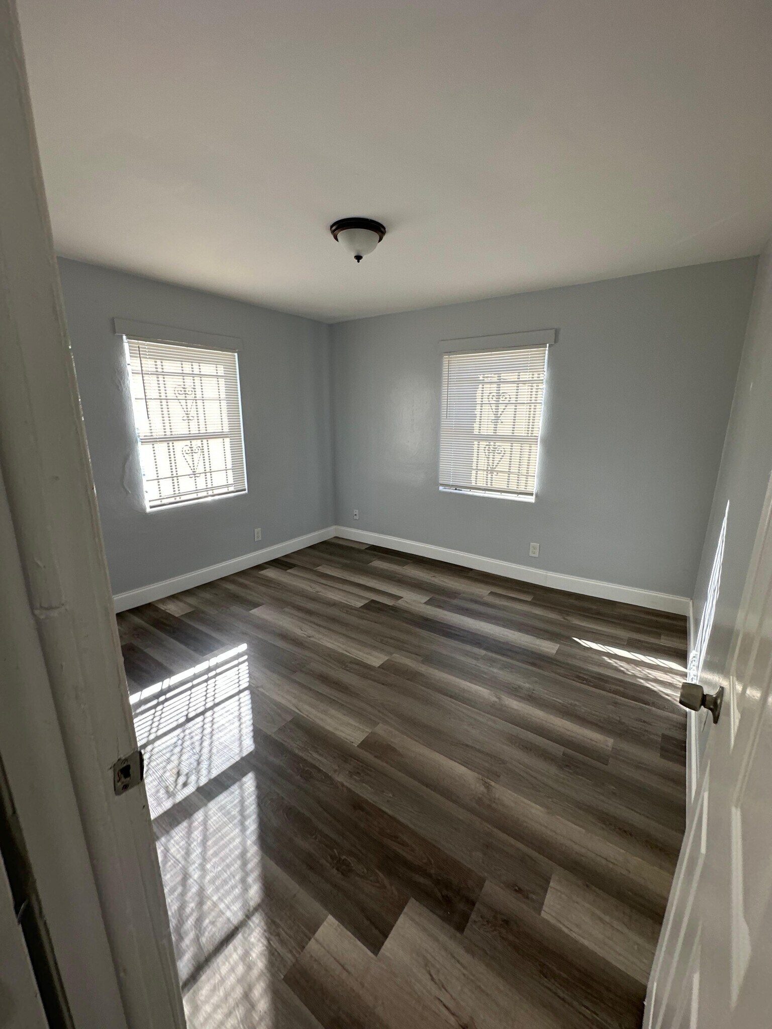 Building Photo - 3805 Fairfax St