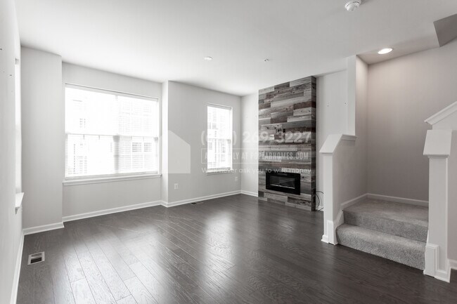 Building Photo - 7113 Rowlock Aly