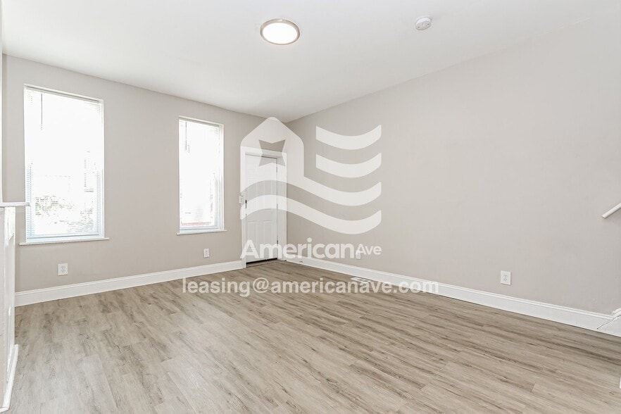 Building Photo - 2516 Ingersoll St