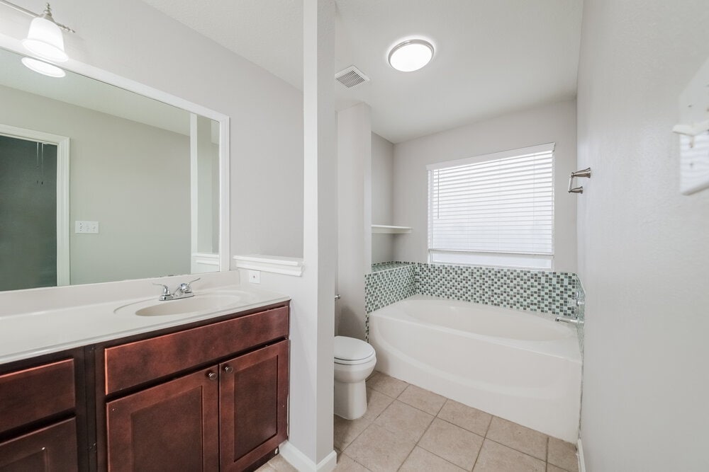 Building Photo - 22711 Bridgewater Dr