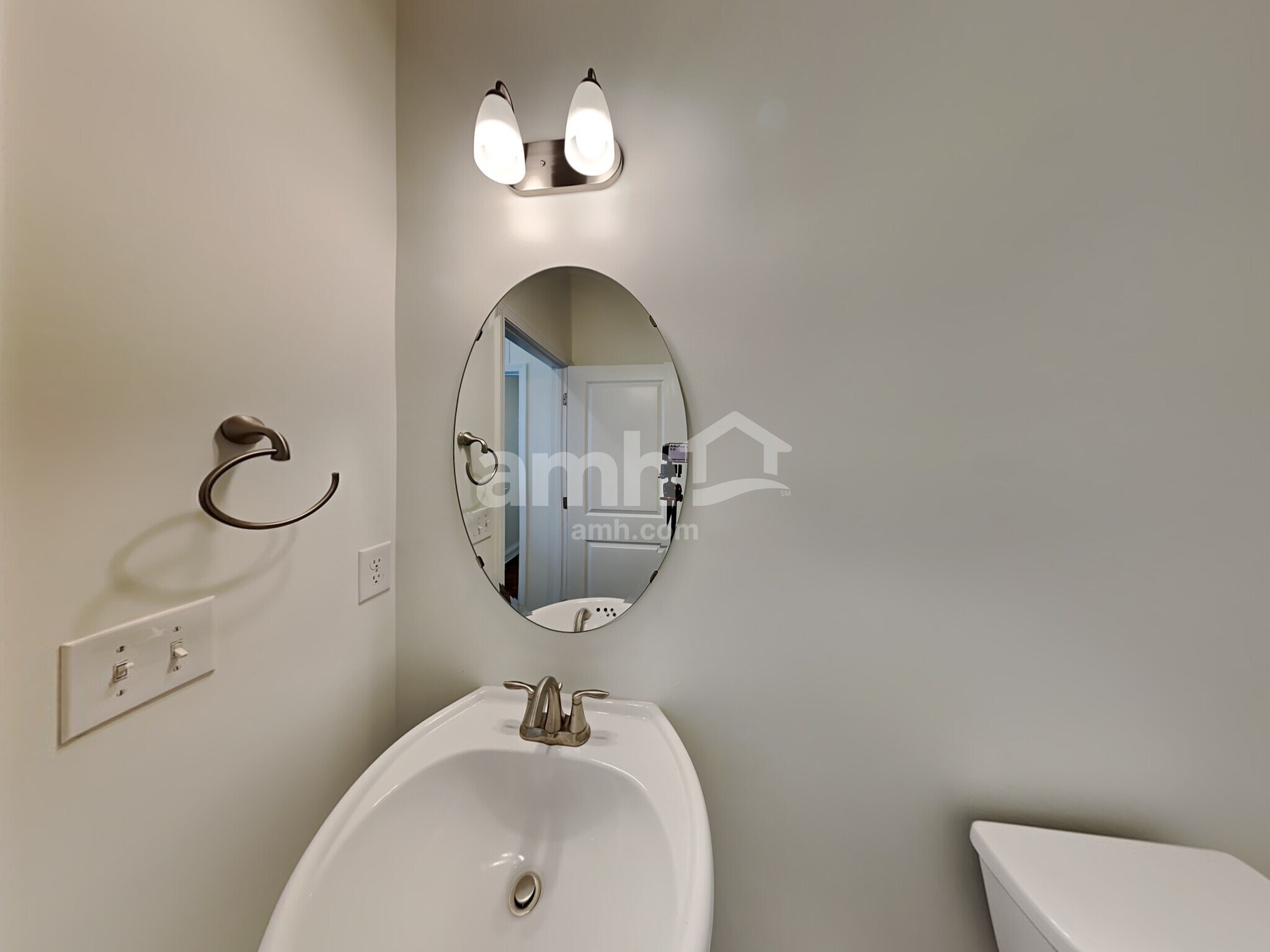 Building Photo - 14227 Millers Creek Ln