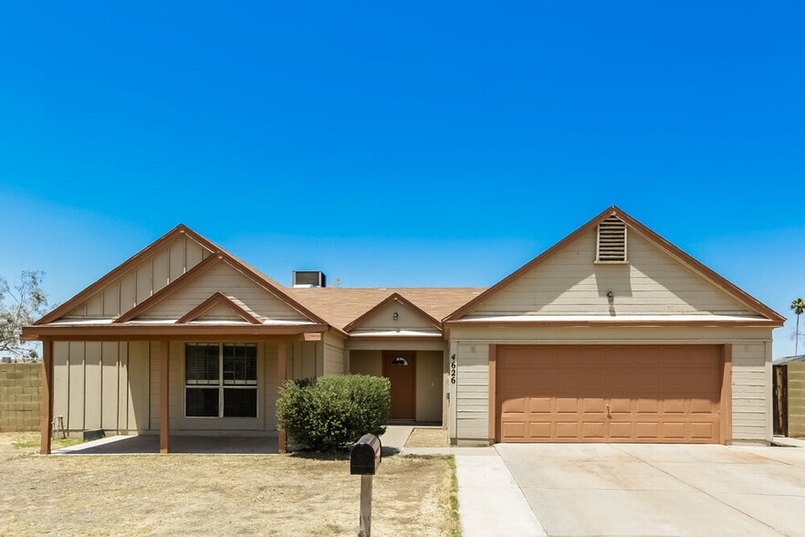 Primary Photo - 4626 N 106th Ave