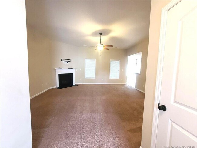 Building Photo - 265 Carolina Oaks Cir