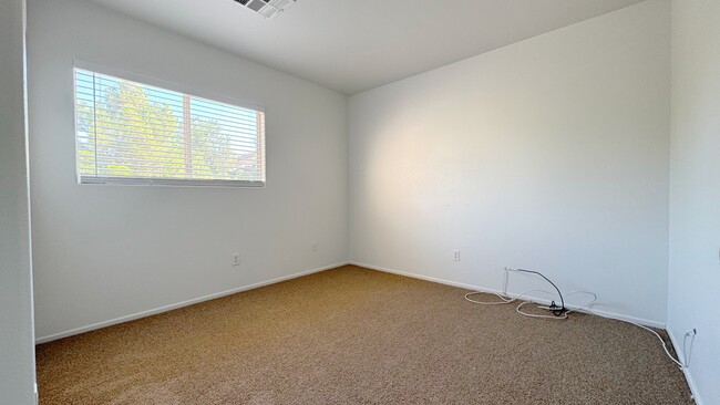 Building Photo - 6176 Windmill Island Ave