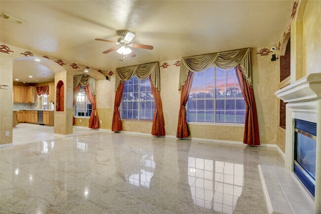 Building Photo - 2707 Sterling Fields Dr