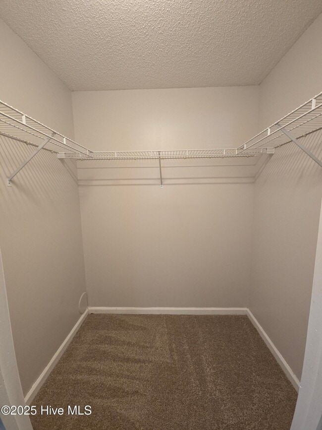 Building Photo - 723 Bragg Dr