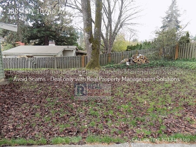Building Photo - 3885 SW 102nd Ave