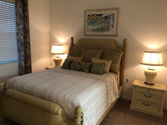 Bedroom 2 - Queen Bed - 43050 Greenway Blvd