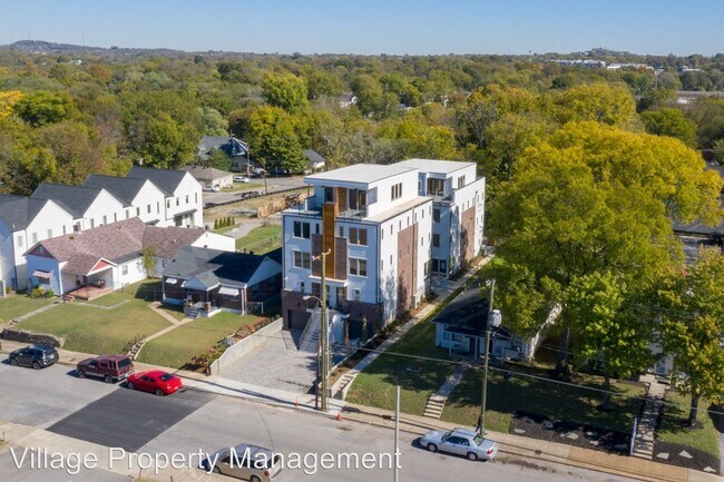 Building Photo - 4 br, 6 bath House - 207 C Neill Avenue