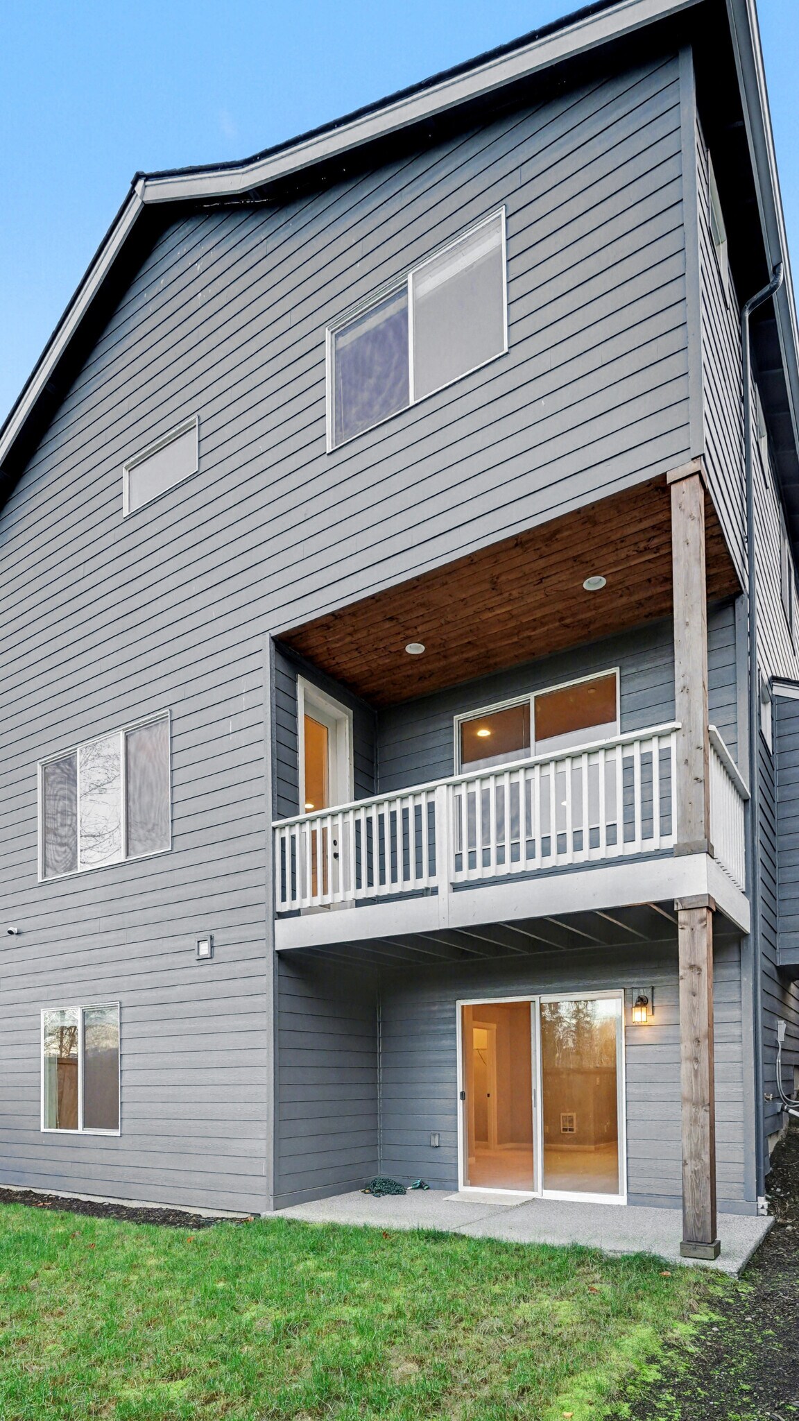 Building Photo - 8761 69th Pl NE