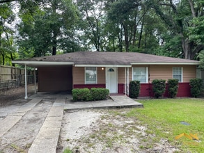 Building Photo - 2808 Southwood Dr