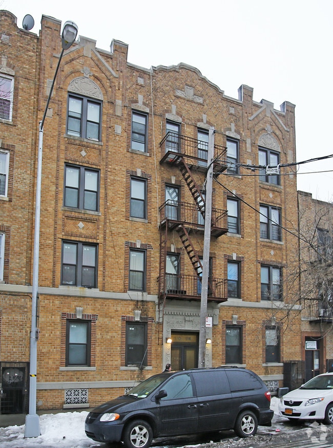 Primary Photo - 110 Avenue C