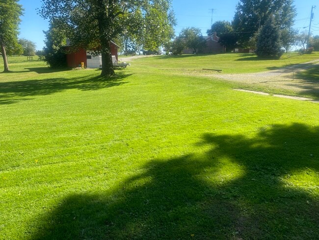 Building Photo - 6427 Chippewa Rd