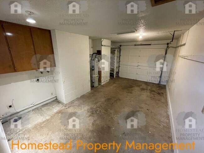Building Photo - 567