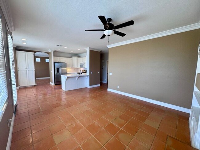 Building Photo - Beautiful 4 Bedroom + Office Home for Lease