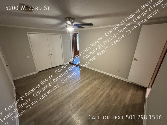 Building Photo - 5200 W 23rd St