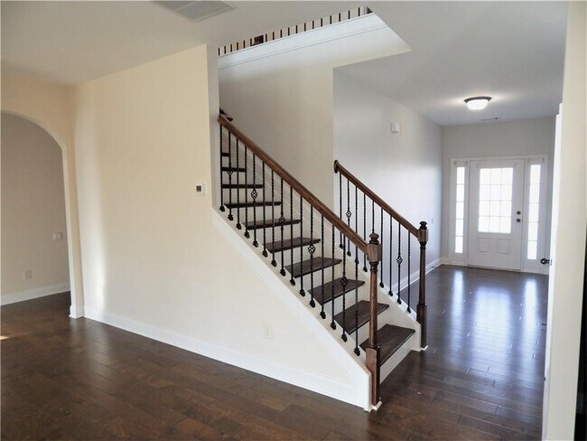 Building Photo - 2441 Melton Common Dr