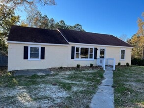 Building Photo - 3 Bedroom, 2 bath newly remodeled house