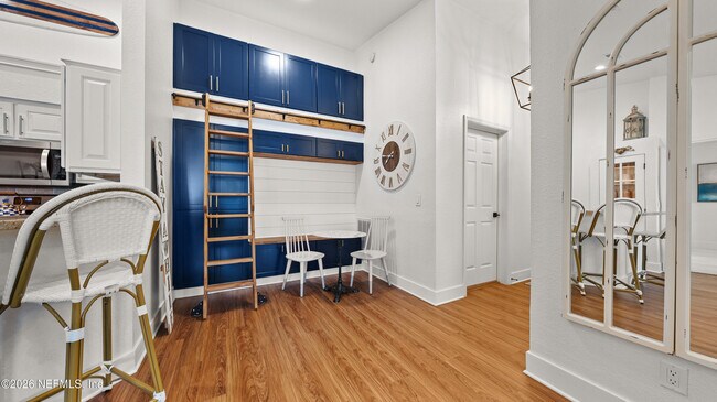 Building Photo - 13810 Sutton Park Dr N